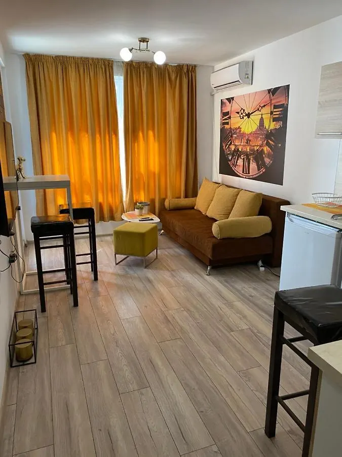 Brand New Cozy 1Br Flat With Ac & Free Street Parking Daire Filibe